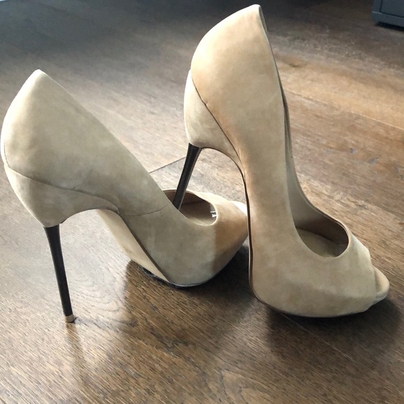 Aldo Beige Heels - Picture 3 of 3